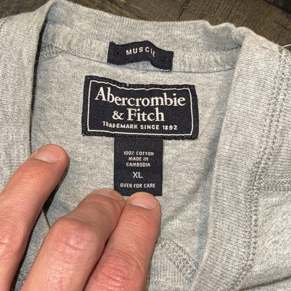 VTG Y2K A&F Men’s Abercrombie & Fitch Gray Athletic Sleeveless Muscle Tank Shirt - Picture 13 of 16